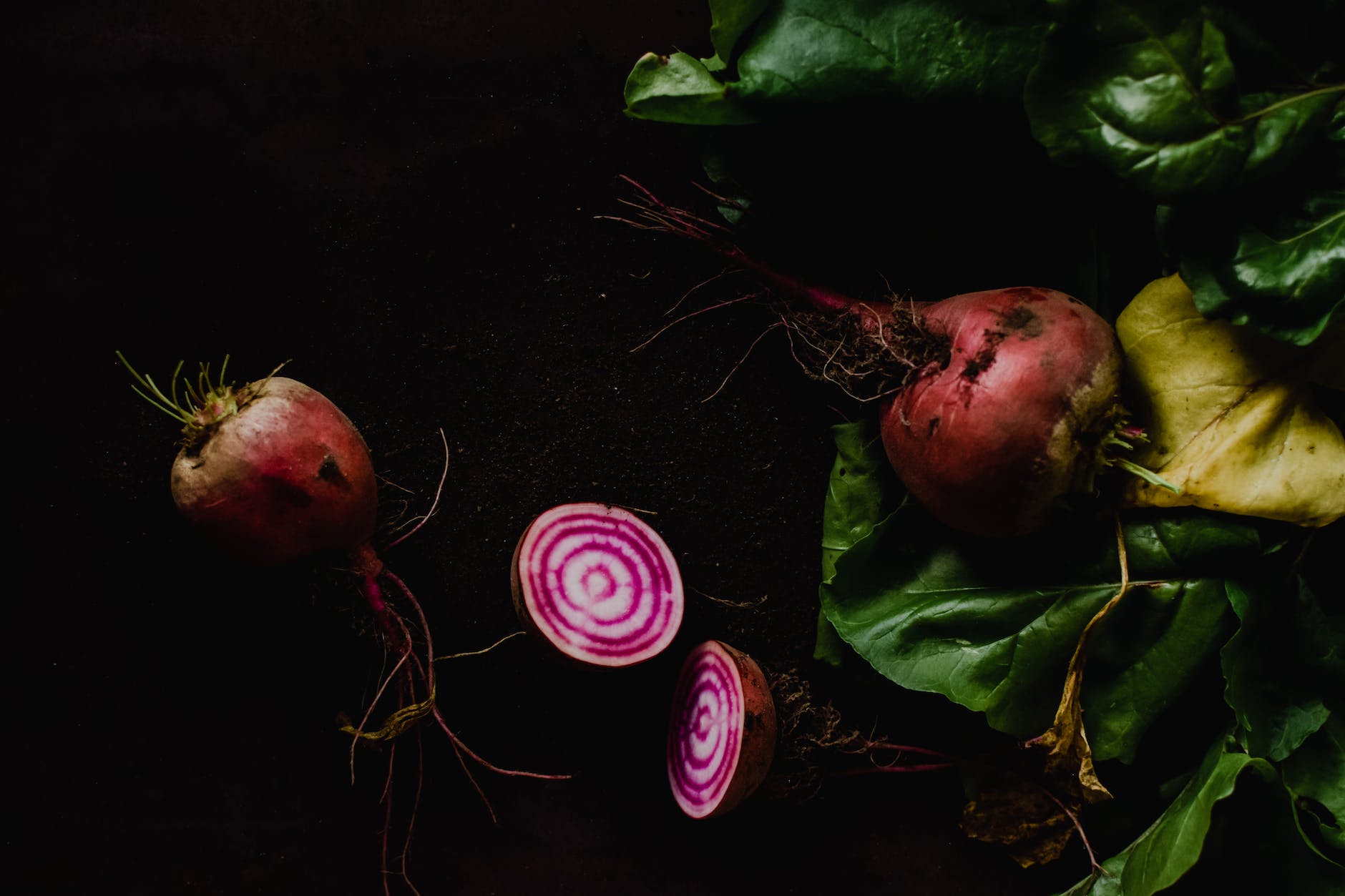 close up photo of beetroots